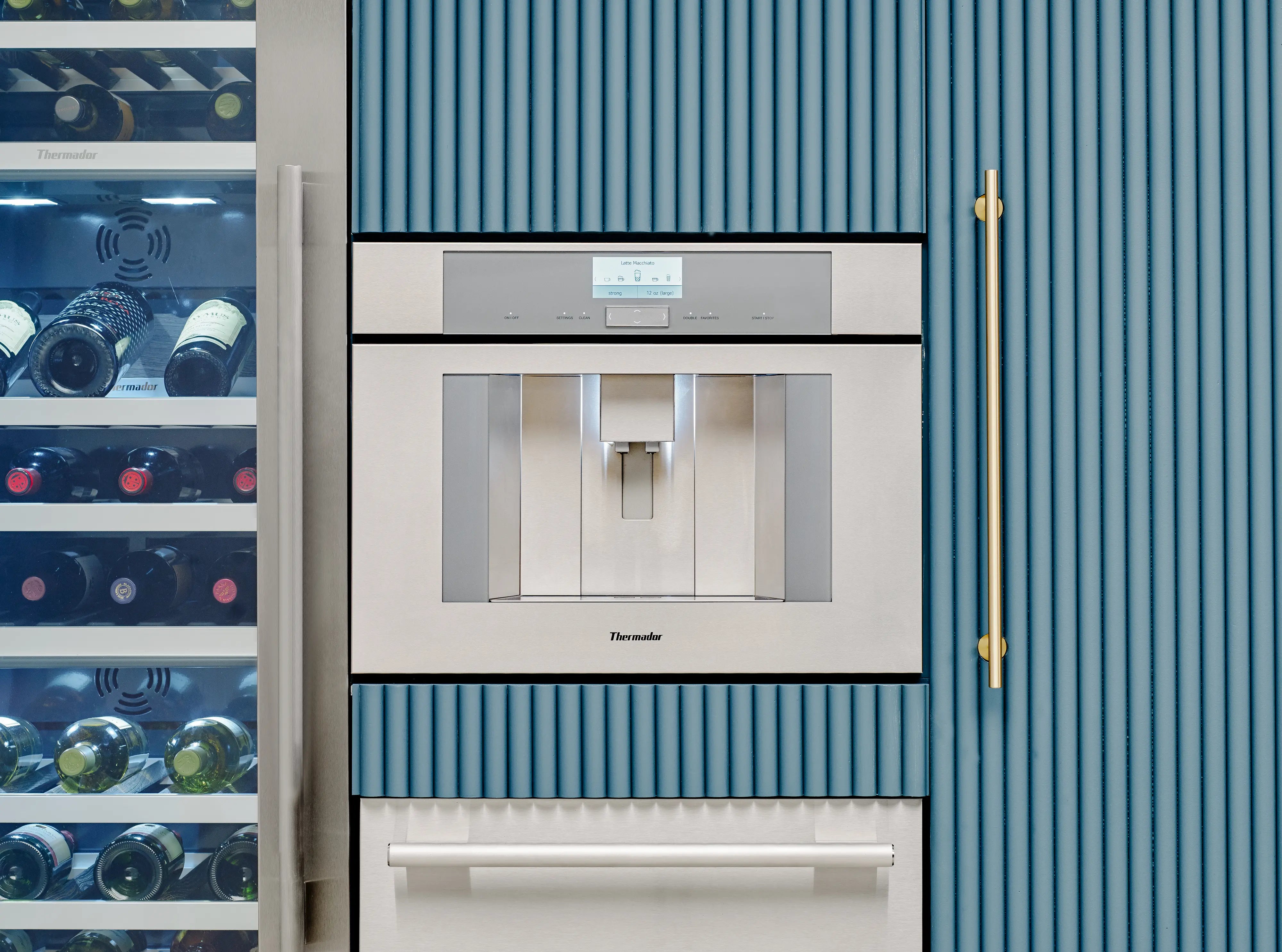 THERMADOR - 24" Cafetera empotrada