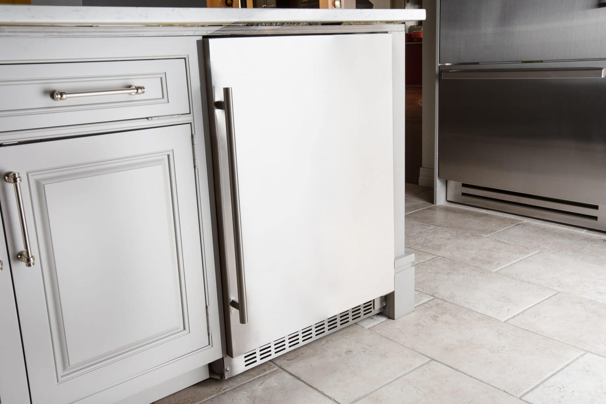 AZURE - 24" Refrigerator w/ Solid Stainless Door