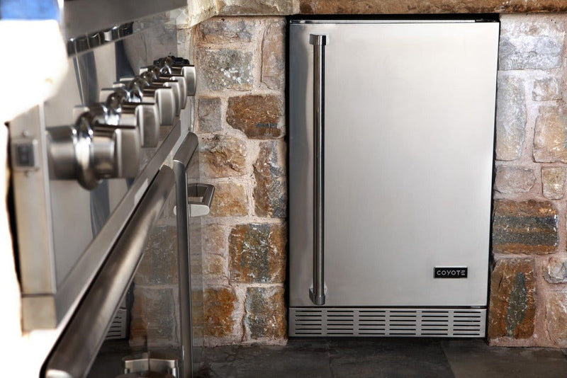 COYOTE - 24" Outdoor Refrigerator, Reversable Hinge, 120V/60Hz